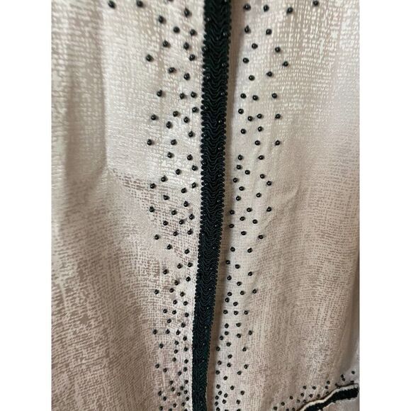 Papell Petites Pink 100% Silk Embroidered Button Down Shirt Size 10P - Picture 3 of 4